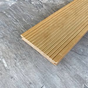 Террасная доска ДПК Solid Полнотелая 150х21 Орех от производителя  Latitudo по цене 880 р