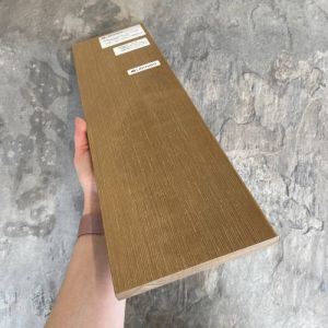 Заборная доска ДПК Modern ( полнотелая) Орех от производителя  Latitudo по цене 622 р